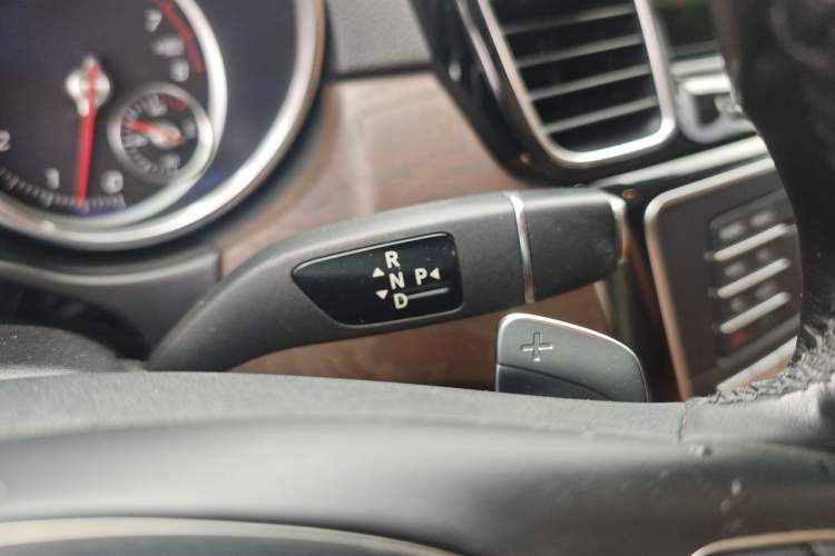 Used Mercedes-Benz GLS 2016 GLS 500 4MATIC Gear Lever