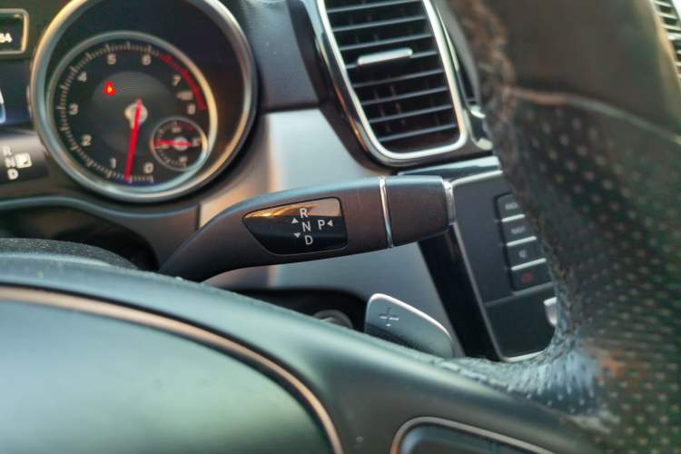 Used Mercedes-Benz GLS 2016 GLS 400 4MATIC Dynamic Model Gear Lever
