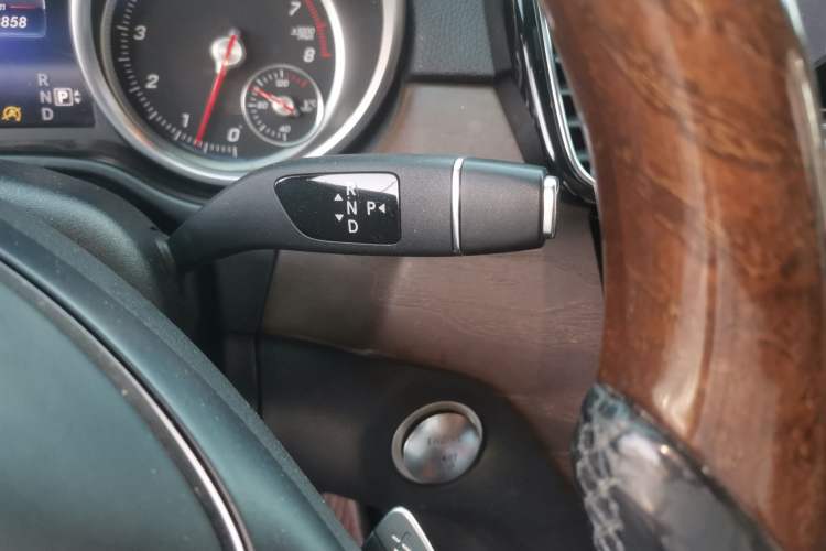 Used Mercedes-Benz GLS 2016 GLS 500 4MATIC Gear Lever