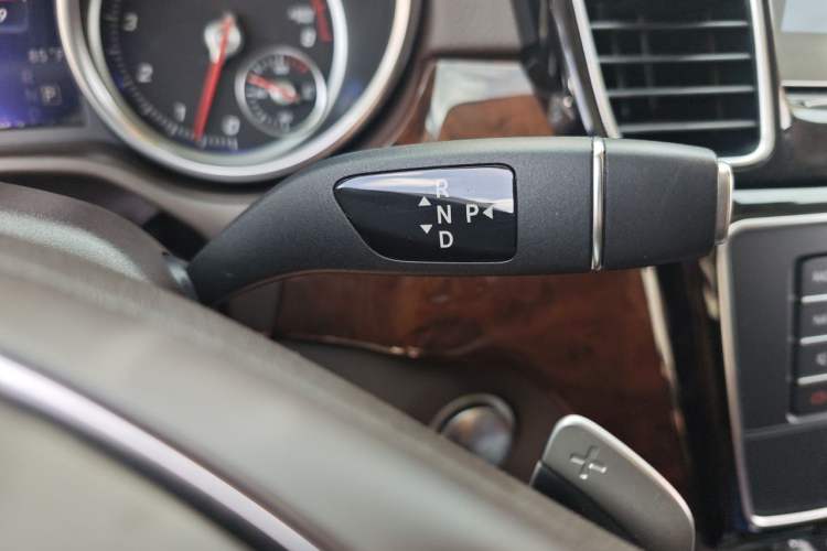 Used Mercedes-Benz GLS  Gear Lever