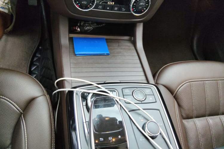 Used Mercedes-Benz GLS 2016 GLS 400 4MATIC Dynamic Model Gear Lever