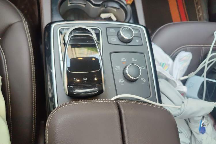 Used Mercedes-Benz GLS 2016 GLS 400 4MATIC Dynamic Model Gear Lever