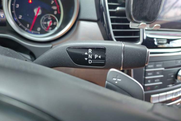 Used Mercedes-Benz GLS 2016 GLS 400 4MATIC Luxury Model Gear Lever