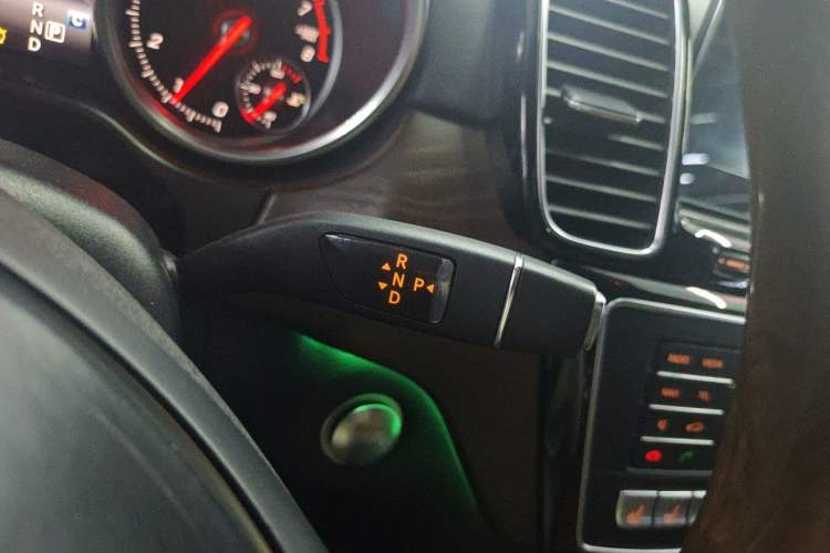 Used Mercedes-Benz GLS 2016 GLS 500 4MATIC Gear Lever