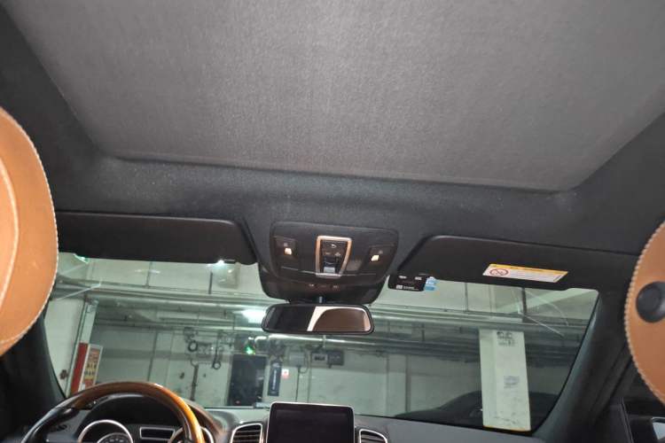 Used Mercedes-Benz GLS 2016 GLS 400 4MATIC Luxury Model Headliner
