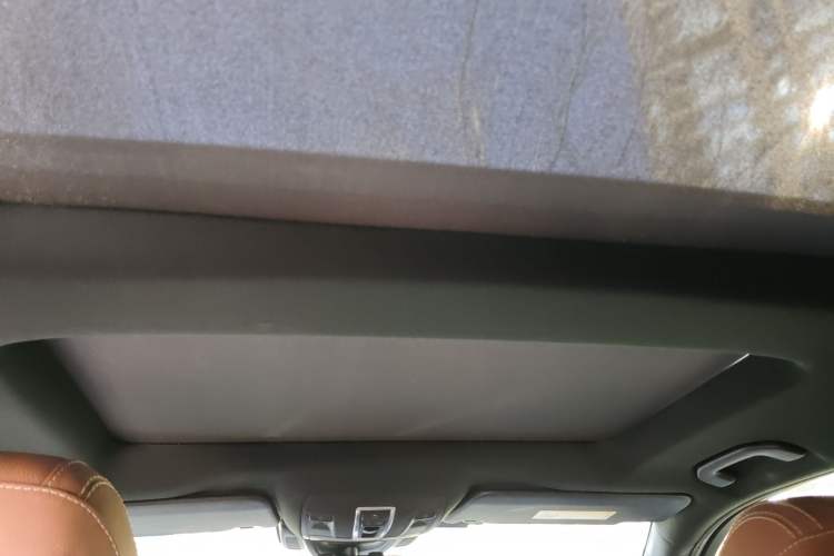 Used Mercedes-Benz GLS 2016 GLS 400 4MATIC Luxury Model Headliner