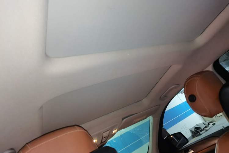 Used Mercedes-Benz GLS 2016 GLS 400 4MATIC Luxury Model Headliner
