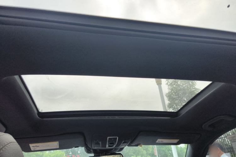 Used Mercedes-Benz GLS  Headliner