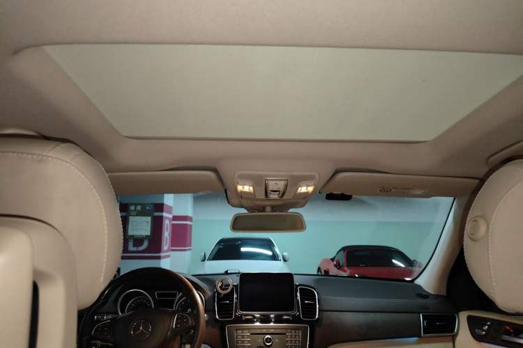 Used Mercedes-Benz GLS 2016 GLS 400 4MATIC Luxury Model Headliner