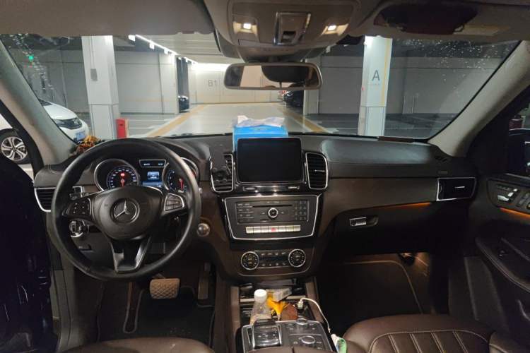 Used Mercedes-Benz GLS 2016 GLS 400 4MATIC Dynamic Model Headliner