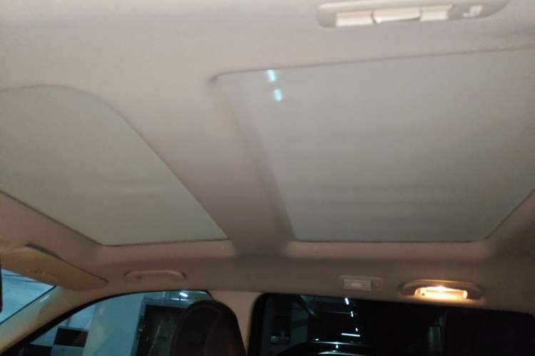 Used Mercedes-Benz GLS 2016 GLS 400 4MATIC Luxury Model Headliner