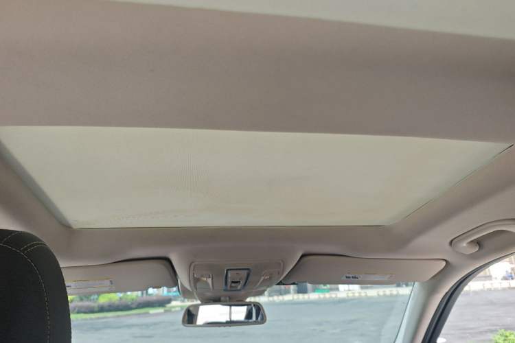 Used Mercedes-Benz GLS  Headliner