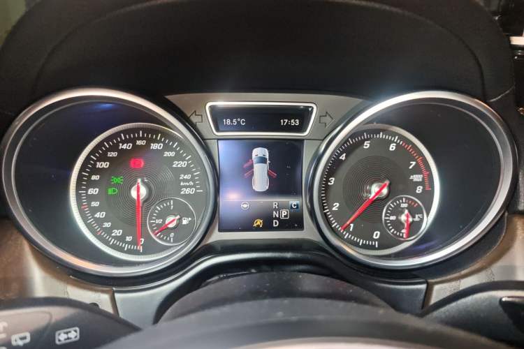 Used Mercedes-Benz GLS 2016 GLS 500 4MATIC Instrument Cluster