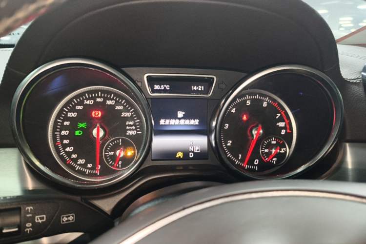 Used Mercedes-Benz GLS 2016 GLS 400 4MATIC Dynamic Model Instrument Cluster