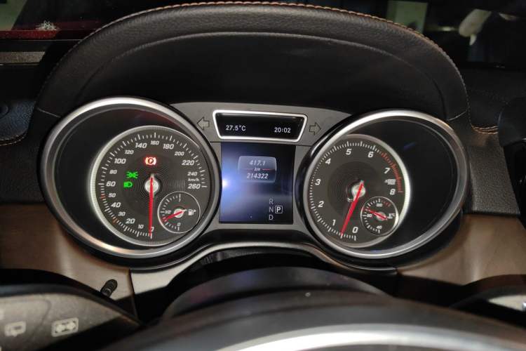 Used Mercedes-Benz GLS 2016 GLS 400 4MATIC Luxury Model Instrument Cluster