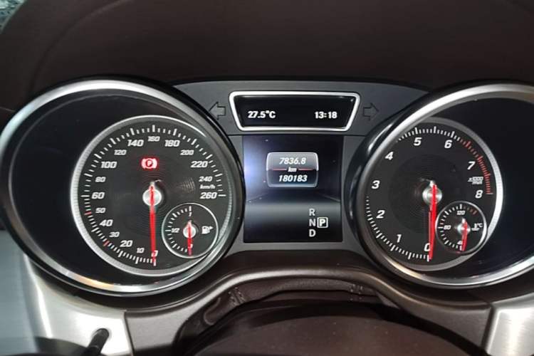 Used Mercedes-Benz GLS 2016 GLS 400 4MATIC Dynamic Model Instrument Cluster