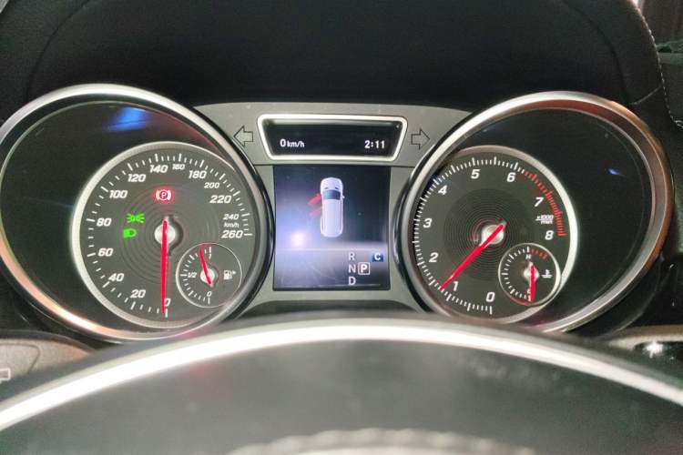 Used Mercedes-Benz GLS  Instrument Cluster