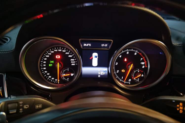 Used Mercedes-Benz GLS  Instrument Cluster