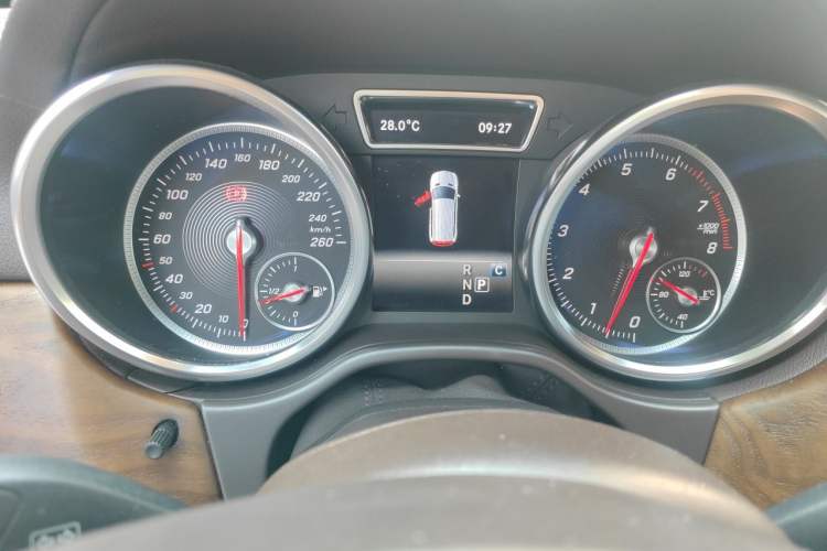 Used Mercedes-Benz GLS 2016 GLS 400 4MATIC Dynamic Model Instrument Cluster