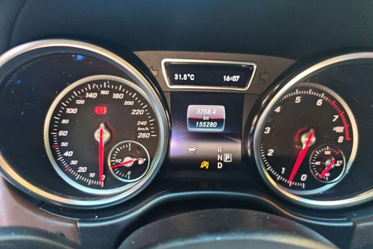 Used Mercedes-Benz GLS 2016 GLS 500 4MATIC Instrument Cluster