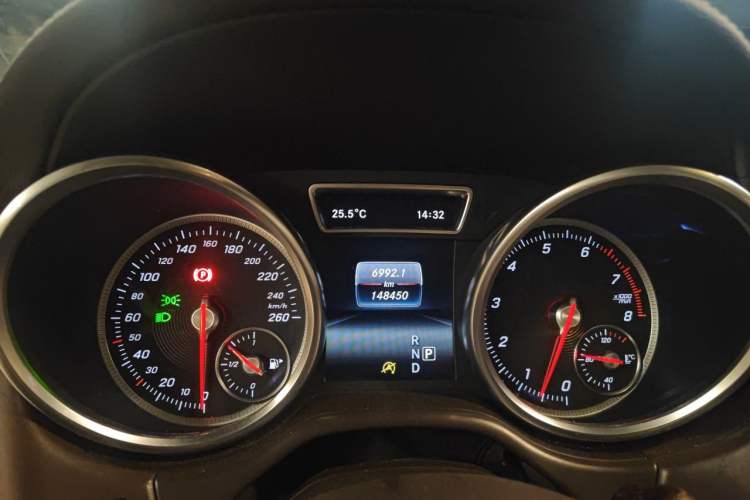 Used Mercedes-Benz GLS 2016 GLS 400 4MATIC Dynamic Model Instrument Cluster