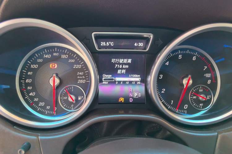 Used Mercedes-Benz GLS 2016 GLS 400 4MATIC Dynamic Model Instrument Cluster