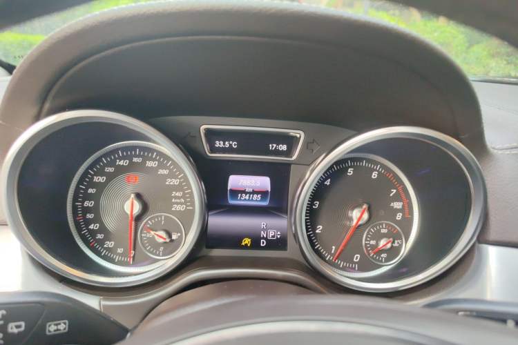 Used Mercedes-Benz GLS 2016 GLS 400 4MATIC Dynamic Model Instrument Cluster