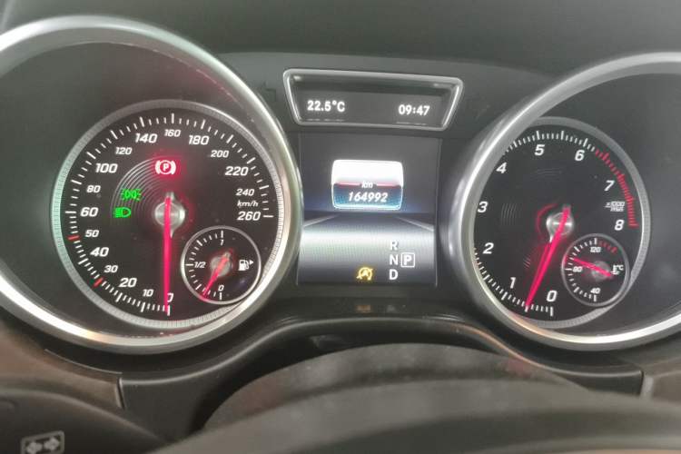 Used Mercedes-Benz GLS 2016 GLS 500 4MATIC Instrument Cluster