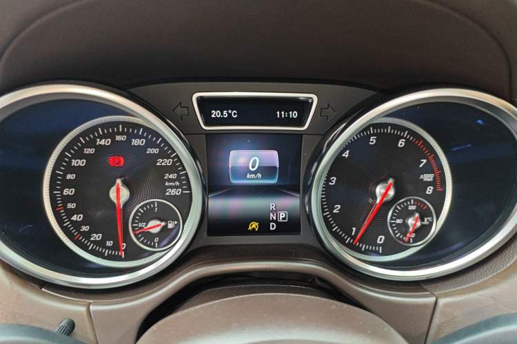 Used Mercedes-Benz GLS 2016 GLS 400 4MATIC Dynamic Model Instrument Cluster