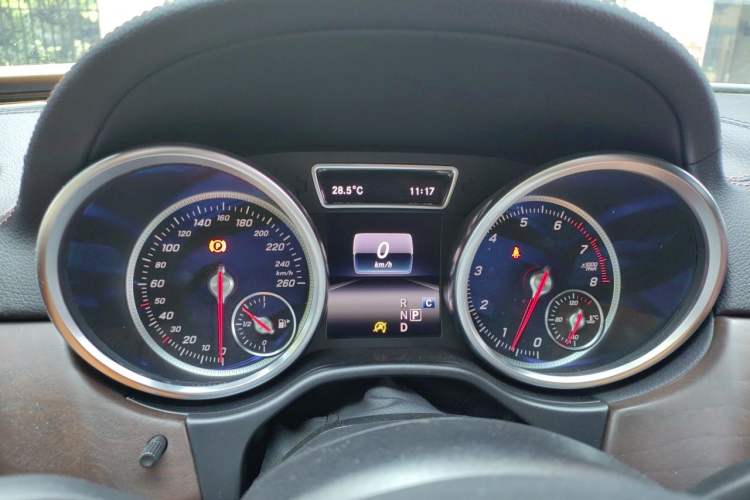 Used Mercedes-Benz GLS 2016 GLS 400 4MATIC Luxury Model Instrument Cluster