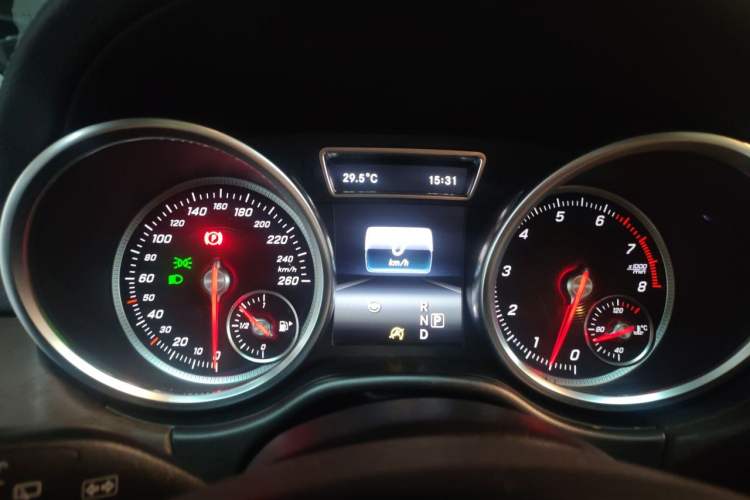 Used Mercedes-Benz GLS 2016 GLS 500 4MATIC Instrument Cluster