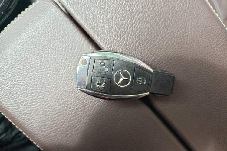 Used Mercedes-Benz GLS 2016 GLS 400 4MATIC Dynamic Model Interior 1