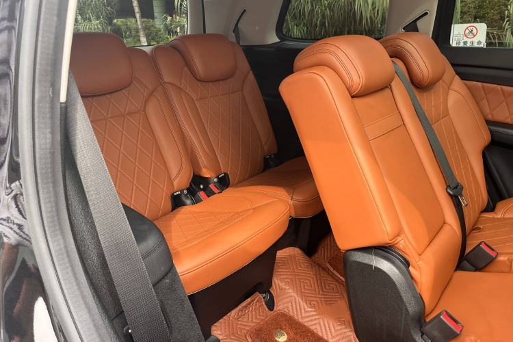 Used Mercedes-Benz GLS 2016 GLS 400 4MATIC Dynamic Model Interior 11