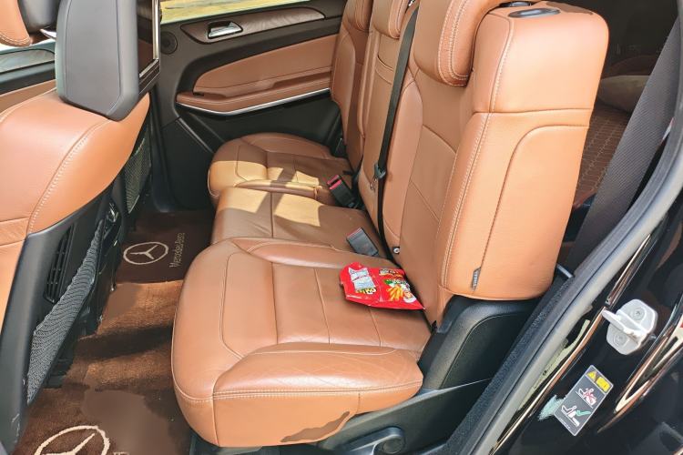 Used Mercedes-Benz GLS 2016 GLS 500 4MATIC Interior 4