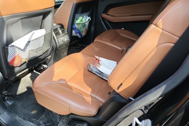 Used Mercedes-Benz GLS 2016 GLS 400 4MATIC Luxury Model Interior 4