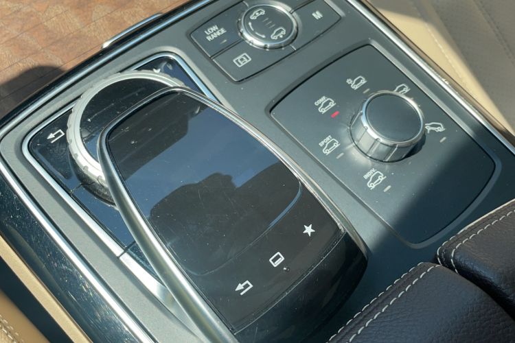 Used Mercedes-Benz GLS 2016 GLS 400 4MATIC Dynamic Model Interior 7