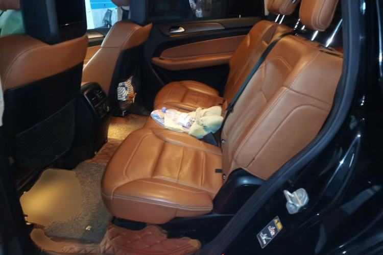 Used Mercedes-Benz GLS 2016 GLS 400 4MATIC Luxury Model Left Rear Seat