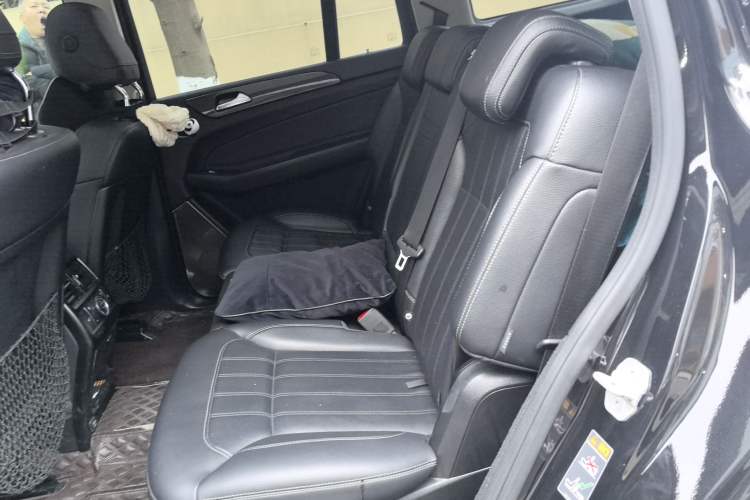 Used Mercedes-Benz GLS 2016 GLS 400 4MATIC Dynamic Model Left Rear Seat