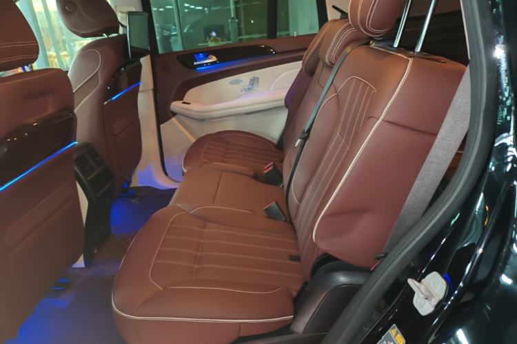 Used Mercedes-Benz GLS  Left Rear Seat