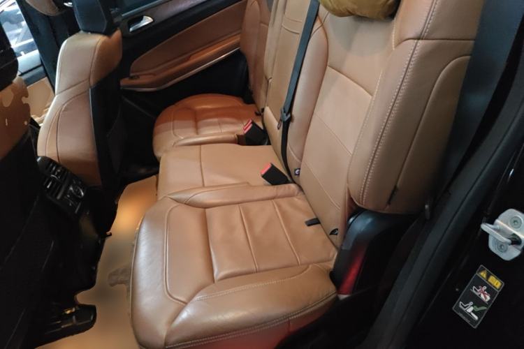 Used Mercedes-Benz GLS 2016 GLS 500 4MATIC Left Rear Seat