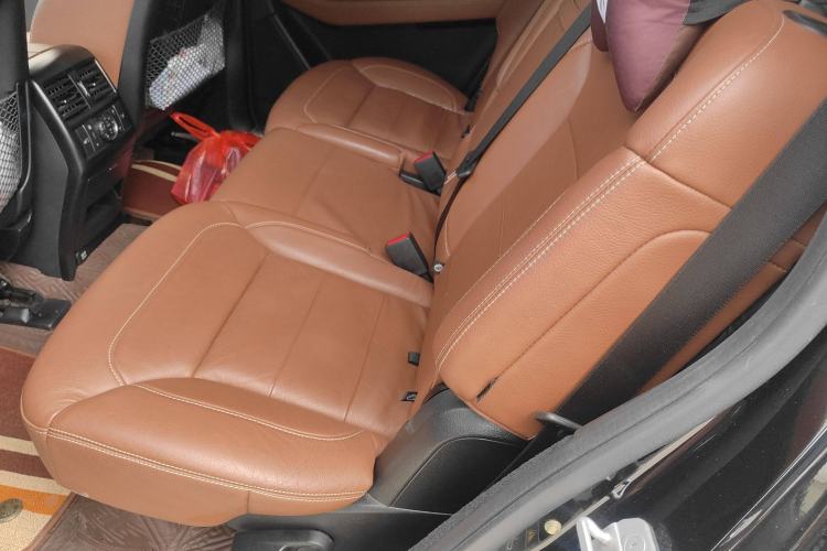 Used Mercedes-Benz GLS 2016 GLS 400 4MATIC Dynamic Model Left Rear Seat