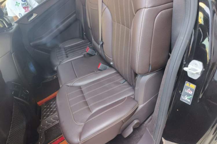 Used Mercedes-Benz GLS 2016 GLS 400 4MATIC Dynamic Model Left Rear Seat
