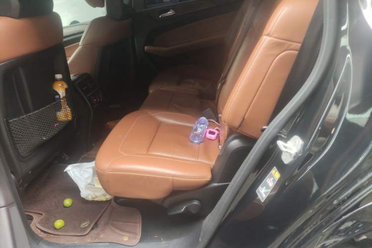 Used Mercedes-Benz GLS 2016 GLS 400 4MATIC Luxury Model Left Rear Seat