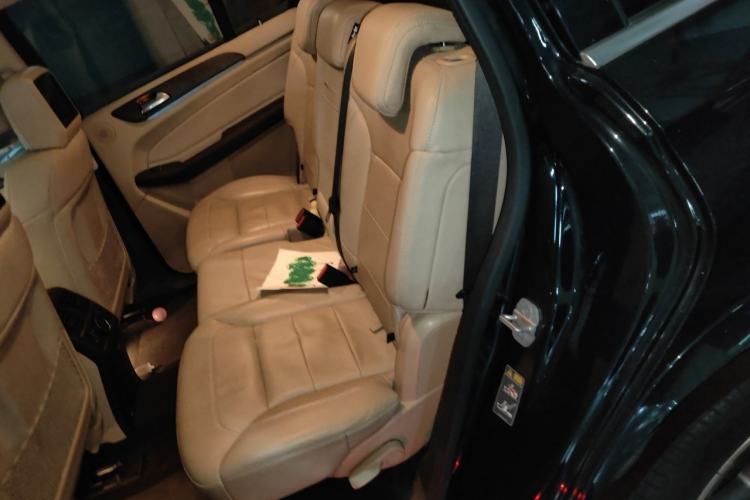 Used Mercedes-Benz GLS 2016 GLS 400 4MATIC Luxury Model Left Rear Seat