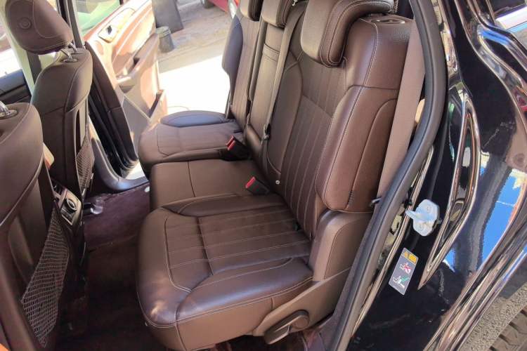 Used Mercedes-Benz GLS 2016 GLS 400 4MATIC Dynamic Model Left Rear Seat
