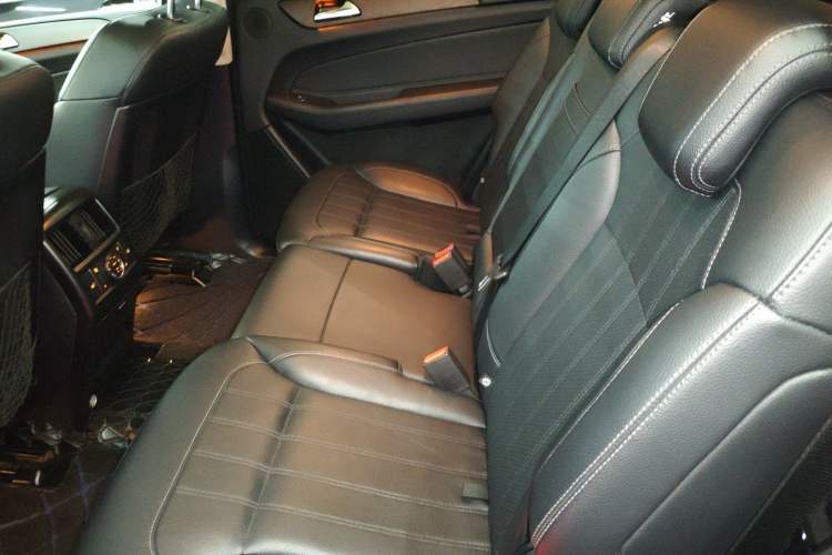 Used Mercedes-Benz GLS 2016 GLS 400 4MATIC Dynamic Model Left Rear Seat