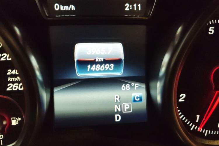 Used Mercedes-Benz GLS  Odometer Close Up