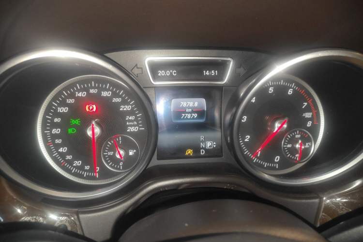 Used Mercedes-Benz GLS 2016 GLS 400 4MATIC Dynamic Model Odometer Close Up