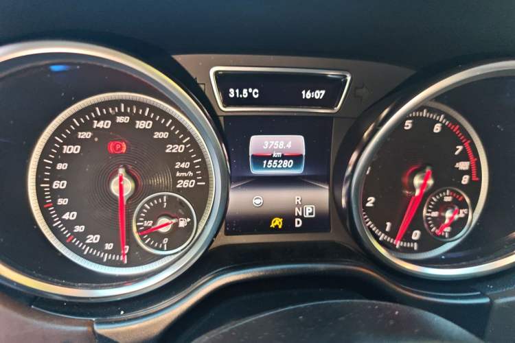 Used Mercedes-Benz GLS 2016 GLS 500 4MATIC Odometer Close Up