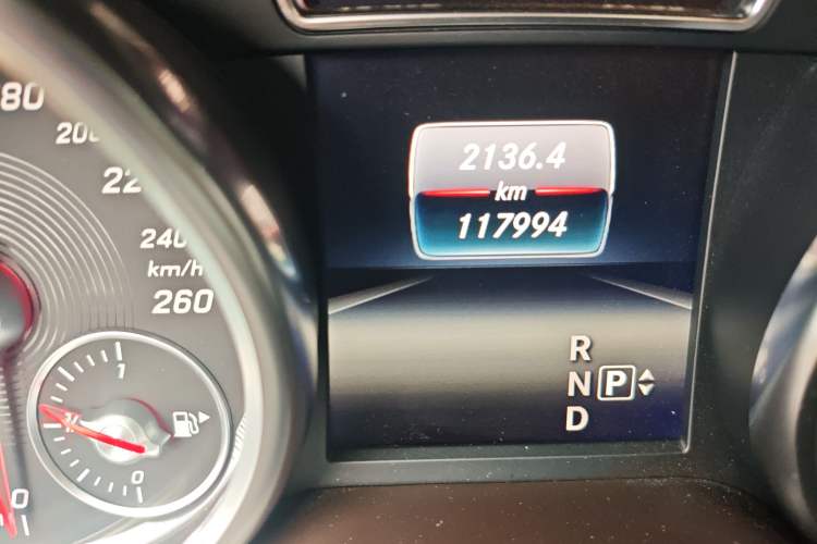 Used Mercedes-Benz GLS 2016 GLS 400 4MATIC Dynamic Model Odometer Close Up